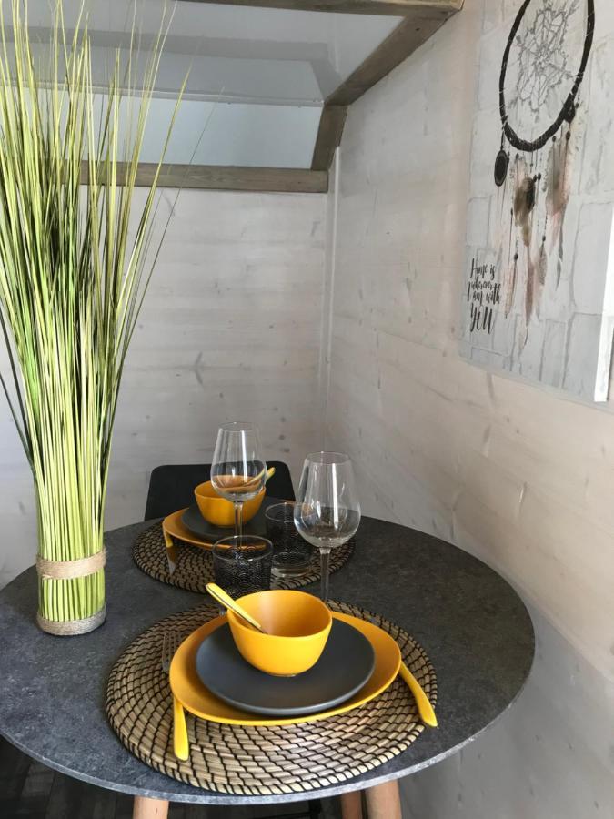 Les nuits insolites de la mothe - hébergement en bulle - tiny house avec spa privatif ou croisière fluviale Outremecourt Esterno foto